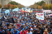 Cum vor scadea salariile bugetarilor la anul, in ciuda cresterilor anuntate de Guvern!