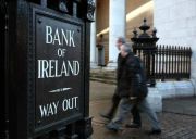 Program de austeritate draconic: Irlanda taie salariul minim si somajul, concediaza bugetari si mareste taxele!