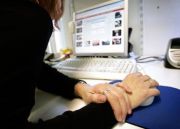 Trei sferturi dintre romani nu folosesc computerul la serviciu