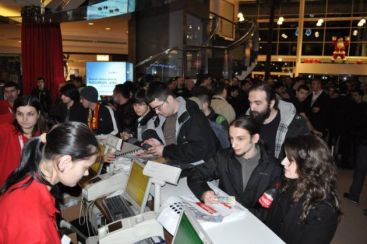Bataie mare pe World of Warcraft Cataclysm! Stocul de 26.000 de unitati, epuizat din prima zi!