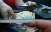 Vezi daca va ajunge euro la 4,4 lei pana la sfarsitul anului viitor!