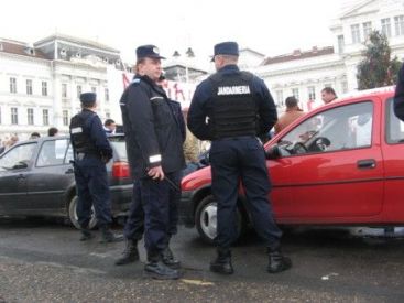 Jandarmii te-ar putea amenda in trafic!