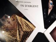 Vezi fotografia cu Michael Jackson faraon, vanduta cu 35.000 de dolari!