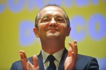 Boc: Mi-am cumparat, ca orice roman, un iPad! Vezi la ce-l foloseste!