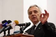 Guvernatorul BNR: Dobanzile nu vor scadea, daca nu scade si inflatia