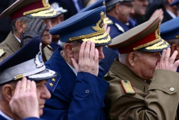 Isarescu: Militarii au ajuns pensionari din cauza reformelor si au dreptate ca nu trebuie sacrificati