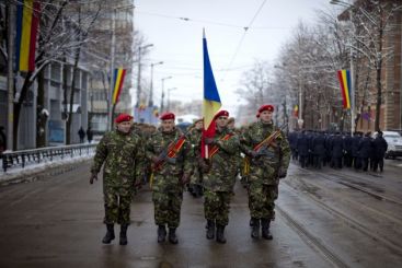 De ce au militarii pensii mai mari decat profesorii si doctorii? VIDEO