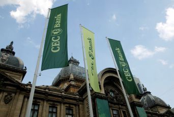 Boc: Guvernul nu sustine in acest moment privatizarea CEC Bank!