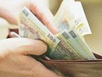 In cateva zile bugetarii vor primi salariile majorate cu 15 la suta