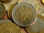 Moneda nationala, tot mai slaba in lupta cu euro!