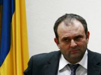 
	Premierul Emil Boc l-a demis pe seful Vamilor, in urma scandalului de coruptie
