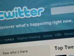 Facebook si Google se bat pentru Twitter! Compania a fost evaluata la 10 miliarde de dolari!