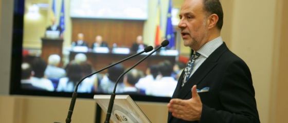 Cine este Cristian Popa, viceguvernator BNR si posibil premier?