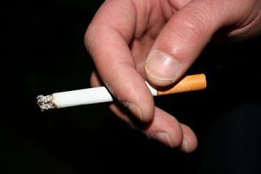 Romania plateste 700 de milioane de euro pentru tratarea bolilor cauzate de fumat!