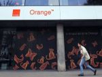 Orange plateste daune de peste 64.000 de euro unui abonat