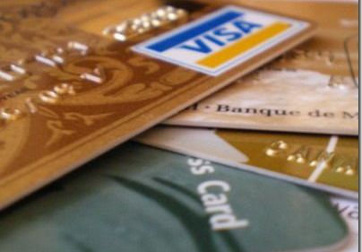 Promotii de Martisor la carduri: cumparaturi gratuite, rate fara dobanda si discounturi