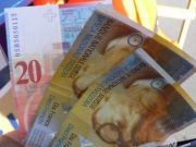 Francul elvetian, tot mai puternic! Va ingheta Romania cursul, dupa modelul Ungariei? Vezi ce spun analistii!