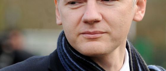 Internetul este cea mai mare masinarie de spionaj , sustine fondatorul WikiLeaks