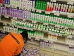 Cine sunt omuletii invizibili care-ti imping marfa sub nas in hipermarket, fara sa te prinzi