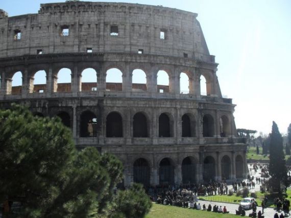 Intre antichitate si modernism: Roma, o capitala in care vrei sa revii. GALERIE FOTO