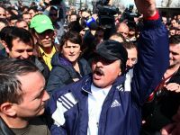 
	Protest spontan la fabrica de cauciucuri Pirelli din Slatina
