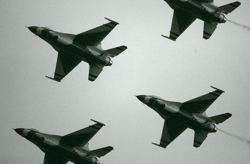 Belgia a trimis avioane F-16 in misiune in Libia