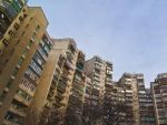 Cat vor costa apartamentele vechi peste un an