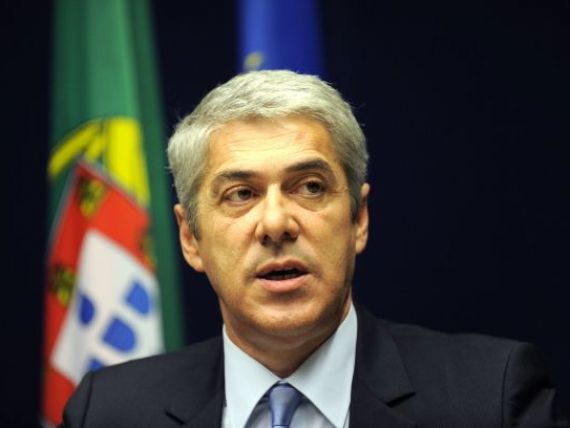Portugalia, fara premier, se adanceste in criza. Lisabona ar putea imprumuta 70 mld. euro de la FMI si CE