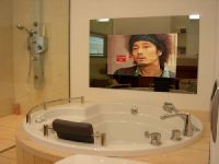 
	Televizor in oglinda de la baie sau pe geamul din dormitor, cele mai noi tendinte in tehnologie
