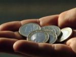 Finante: Contributiile sociale pot fi reduse cu 1-3 puncte, din 2012