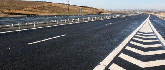 Este OFICIAL: Autostrada spre mare nu va fi gata anul acesta. CNADNR a reziliat contractul cu constructorul