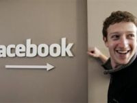 
	Mark Zuckerberg da 65 de milioane de dolari ca sa pastreze Facebook
