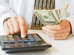 Razboiul refinantarilor: concurenta dintre banci scade ratele lunare VEZI OFERTE
