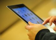 Da-i Add lui Boc pe Messenger! Premierul si-a prezentat public adresa de mail