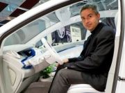 Cine este ROMANUL care A PROIECTAT interiorul PRIMEI MASINI ELECTRICE produse de Renault FOTO