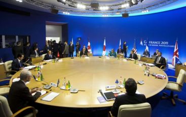 Liderii celor mai bogate tari ale lumii si-au dat intalnire in Franta. Ce se discuta la summitul G8 VIDEO