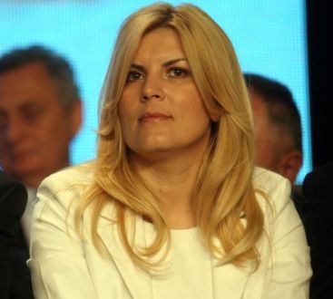 Udrea: Nu se mai discuta depre remanierea premierului Emil Boc, dar va exista o analiza a ministrilor VIDEO