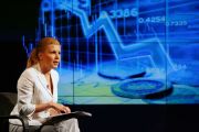 Exista si romani fericiti: Elena Udrea a scapat de creditul de 3 mil. euro de la banca. Vezi cum