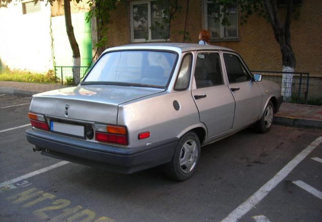 7. Dacia 1306