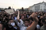 Grecii rasufla usurati. Pentru moment. Vor primi, la inceputul lunii iulie, urmatoarea transa din imprumutul extern