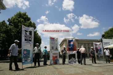 Disperati ca raman cu salarii de nimic sau chiar pe drumuri, politistii ameninta ca vor urma proteste zi de zi VIDEO