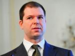 Bogdan Dragoi, oficialul de 31 de ani care a strans 1,5 mld. euro pentru Romania de pe piata externa