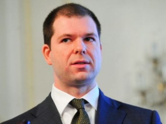 Bogdan Dragoi, oficialul de 31 de ani care a strans 1,5 mld. euro pentru Romania de pe piata externa