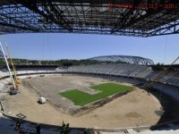 
	<span style="color: rgb(255, 0, 0);">SUPER FOTO! </span>Cluj Arena e gata sa devina stadionul de Liga al Otelului! Primele imagini cu instalarea scaunelor si nocturnei
