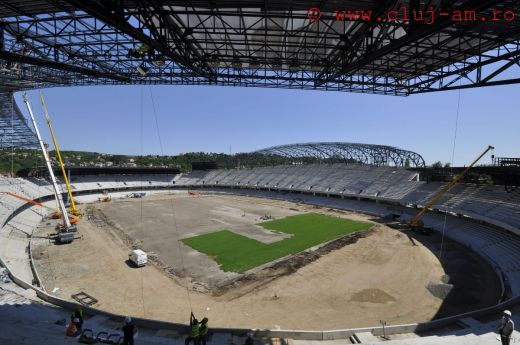 SUPER FOTO! Cluj Arena e gata sa devina stadionul de Liga al Otelului! Primele imagini cu instalarea scaunelor si nocturnei