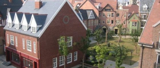 Un orasel britanic a fost construit in China. Cum arata orasul fara niciun locuitor. FOTO
