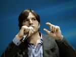 Forbes: Ashton Kutcher, cel mai bine platit actor de televiziune american