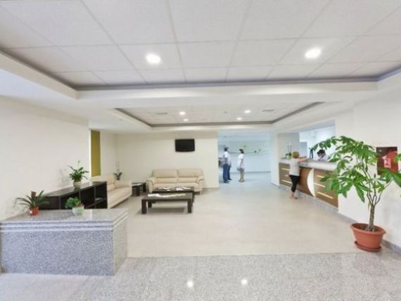 Opt medici romani au deschis un spital privat de 13 milioane de euro in Bucuresti. FOTO