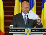 Basescu spune ca nu va renunta la eliminarea prezumtiei dobandirii licite a averii din Constitutie