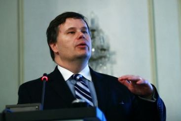 Franks, FMI: Sunt semne ca economia si-a incetinit cresterea. Criza elena afecteaza si Romania VIDEO